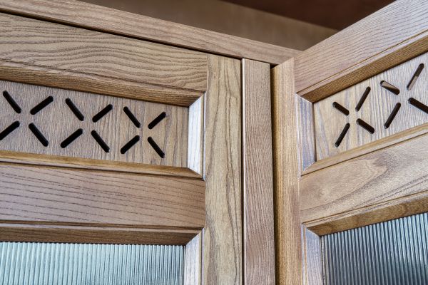 Cabinet Veneer Repair in Spring Branch